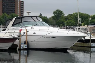 Cruisers Yachts 3870 Esprit
