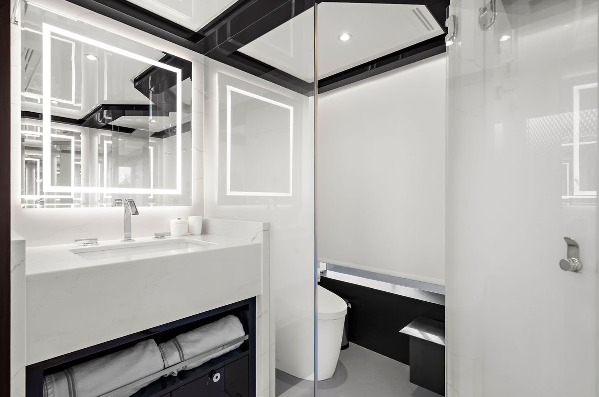 2024 Ocean Alexander 106 