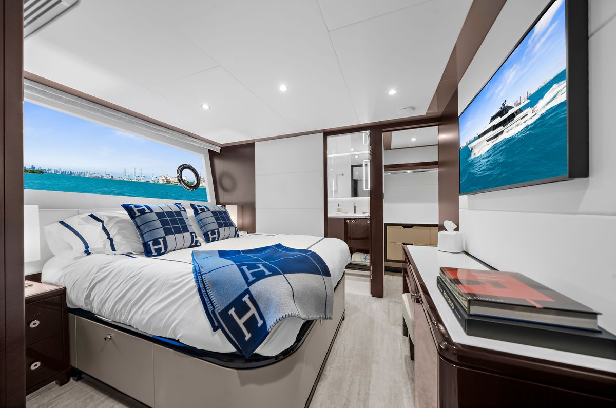 2024 Ocean Alexander 106 