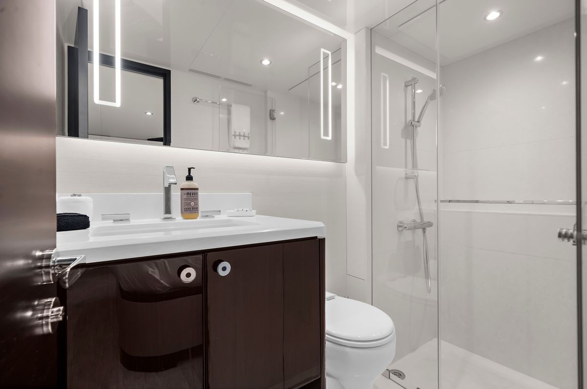 2024 Ocean Alexander 106 