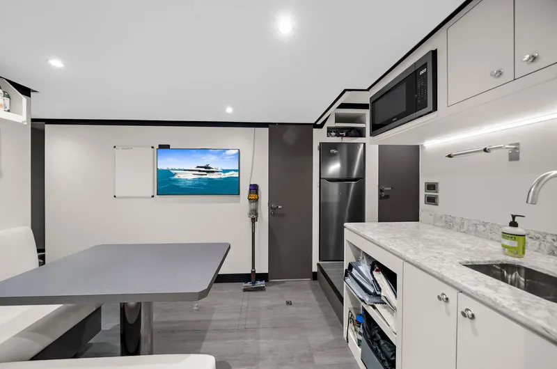 La-la-la Yacht Photos Pics 