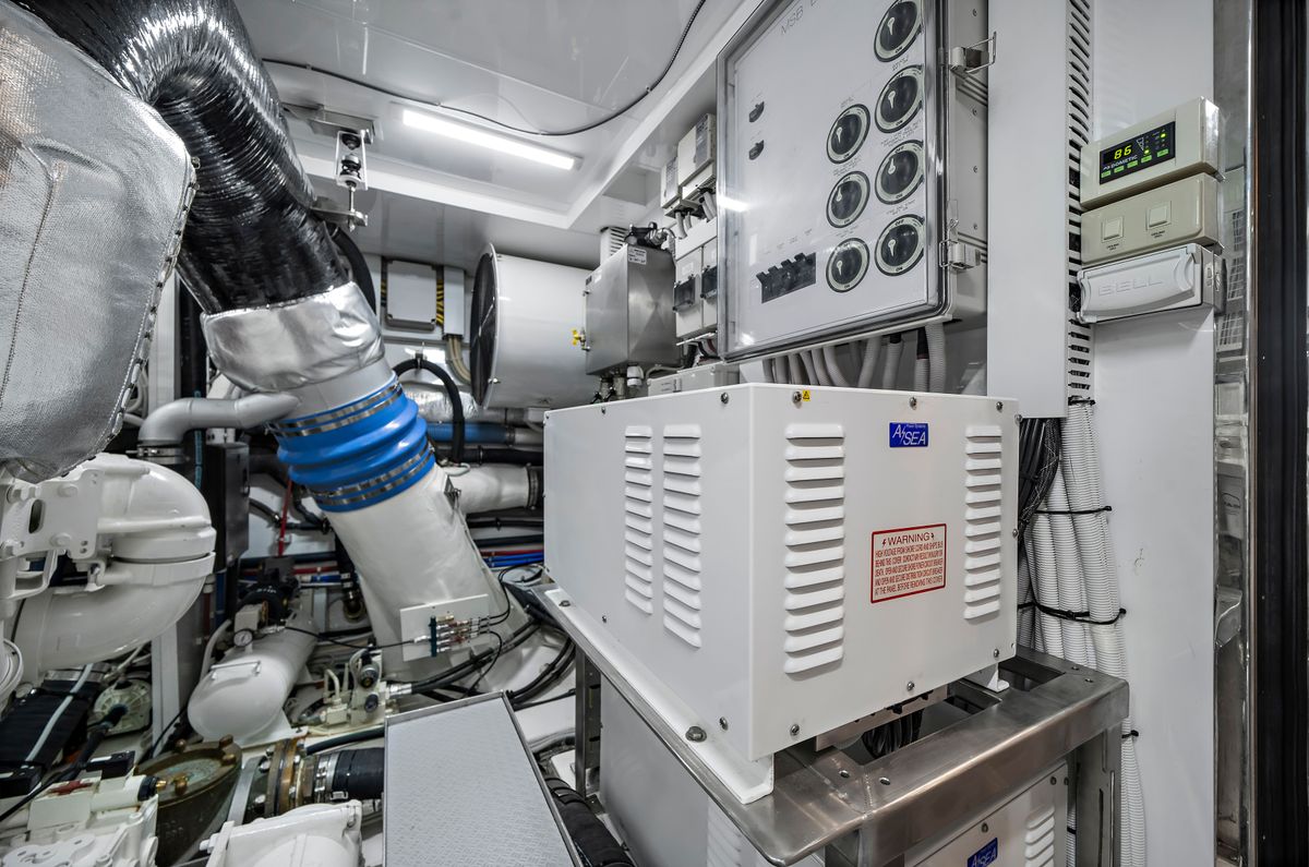 2024 Ocean Alexander 106 