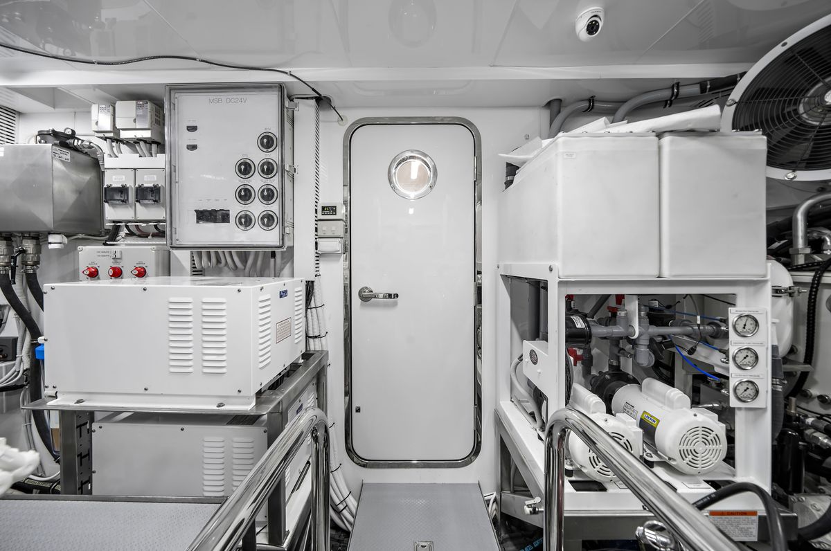 2024 Ocean Alexander 106 