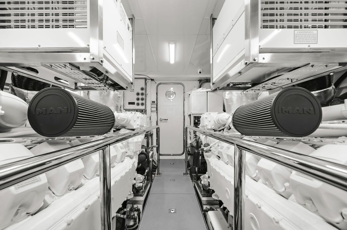 2024 Ocean Alexander 106 