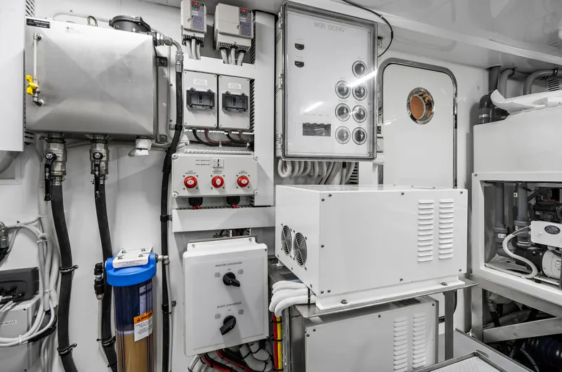 La-la-la Yacht Photos Pics 