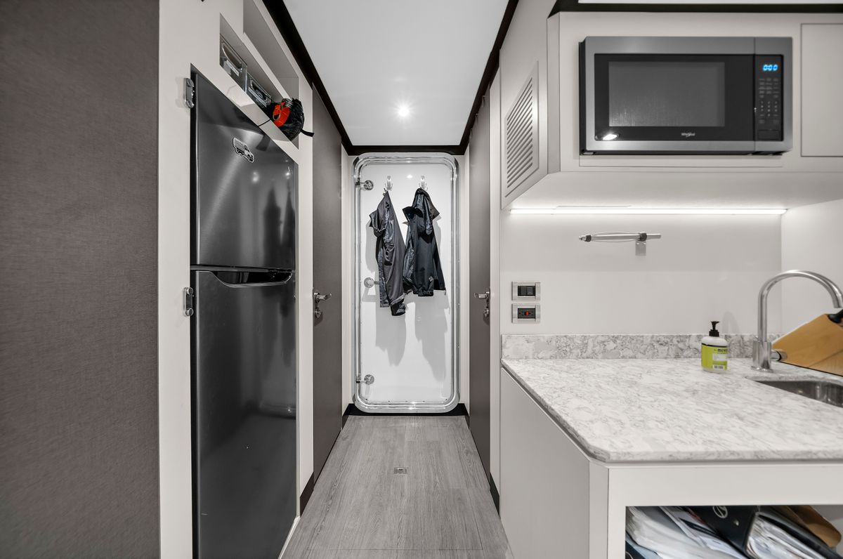 2024 Ocean Alexander 106 