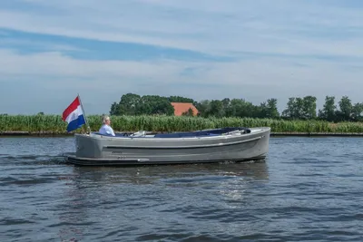 2025 Antaris Fifty5 – 27 pk