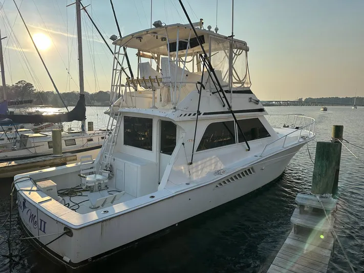 Biteme II Yacht Photos Pics 