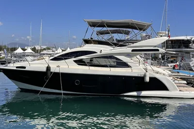 2011 Astondoa 44 Fly