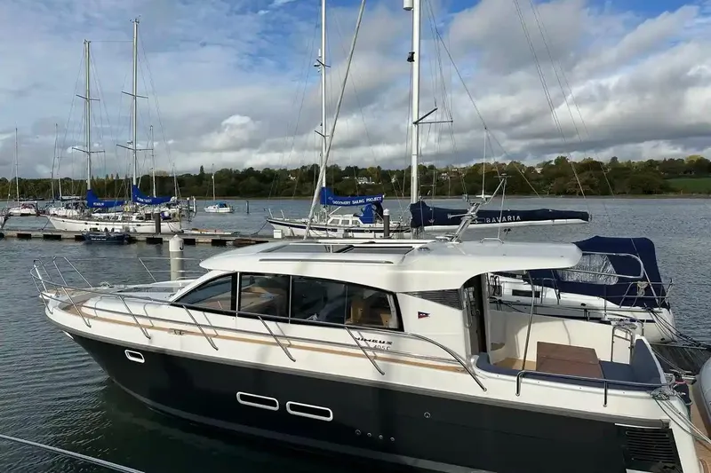 Bertie Yacht Photos Pics 2004 Nimbus 405 Coupé