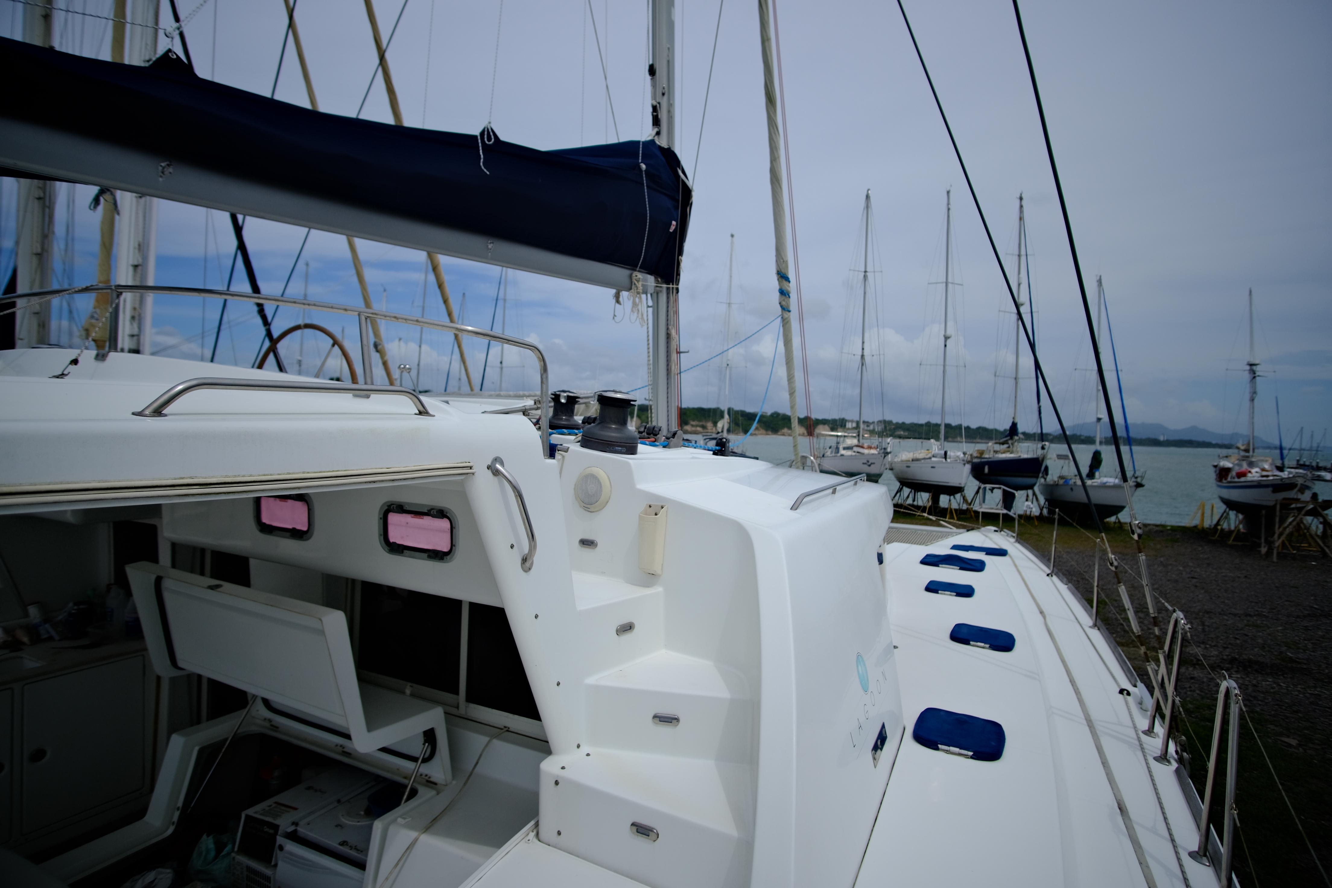 2010 Lagoon 440 Katamaran und trimaran Kaufen YachtWorld
