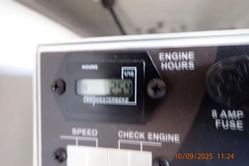  Yacht Photos Pics Close-up of engine hours display on 2022 Formula 380 Super Sport Crossover OB.