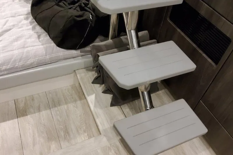  Yacht Photos Pics Interior of 2022 Formula 380 Super Sport Crossover OB with modern steps and bedding.