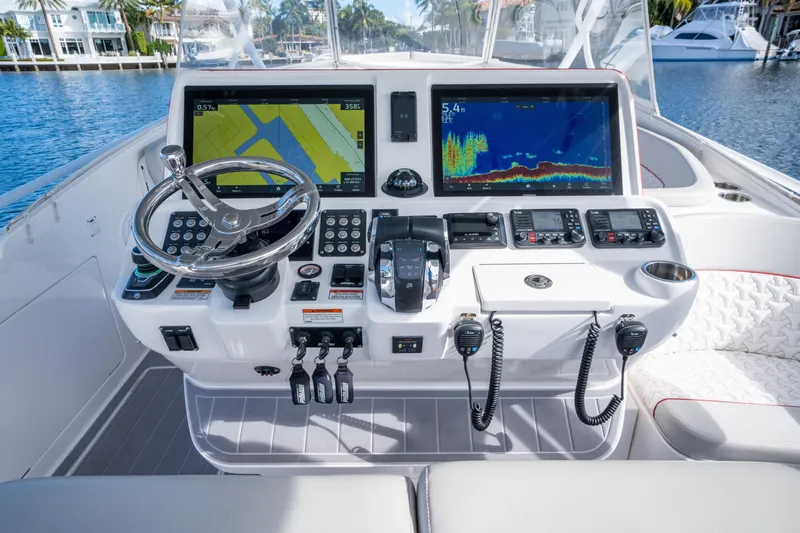 Patti Anne Yacht Photos Pics Cockpit of 2022 Intrepid 409 Valor with advanced navigation and control systems.