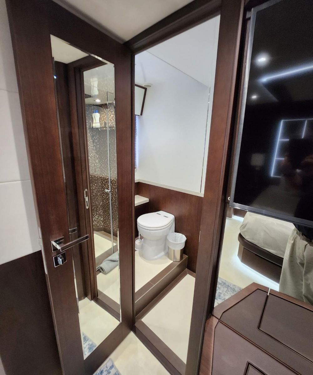 2019 Galeon 64 