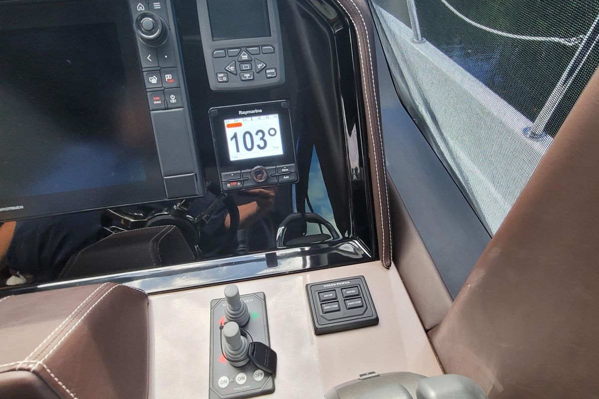 2019 Galeon 64 