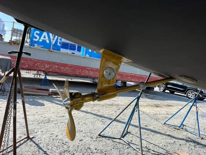 Ubiquitous Yacht Photos Pics 