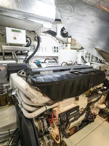 Tree-o Yacht Photos Pics 2023 Riviera 6000 Sport Yacht Platinum - Image 44