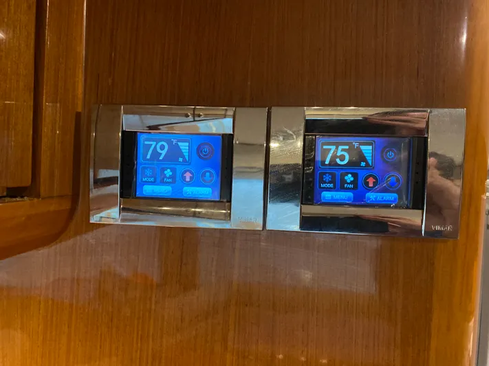 Banjo Yacht Photos Pics 