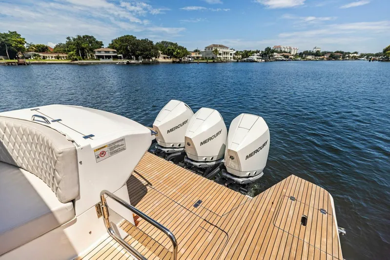 Cari Lee Yacht Photos Pics 2022 Schaefer 40 Sport - Image 53