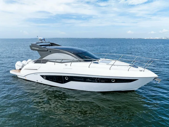 Cari Lee Yacht Photos Pics 2022 Schaefer 40 Sport - Image 41