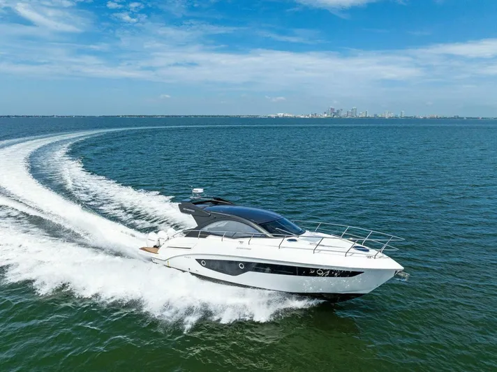 Cari Lee Yacht Photos Pics 2022 Schaefer 40 Sport - Image 39