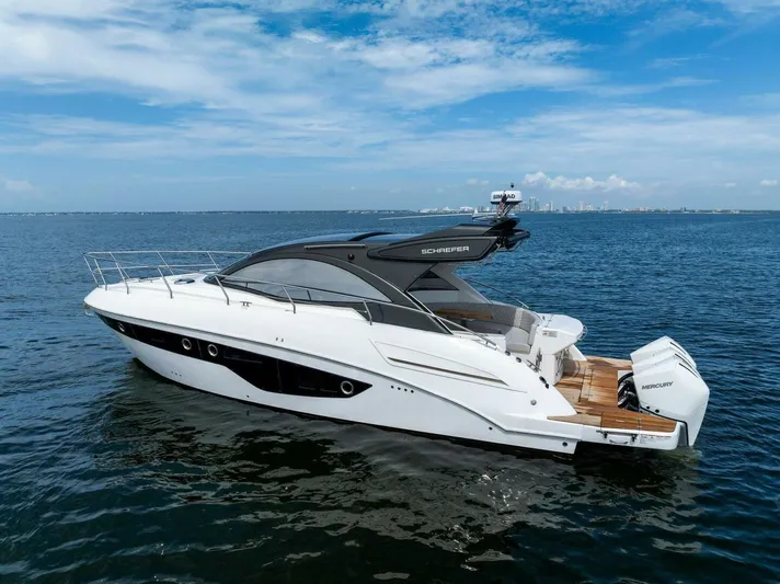 Cari Lee Yacht Photos Pics 2022 Schaefer 40 Sport - Image 40