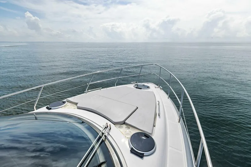 Cari Lee Yacht Photos Pics 2022 Schaefer 40 Sport - Image 8