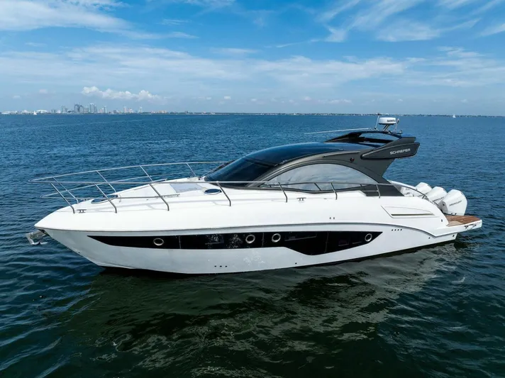 Cari Lee Yacht Photos Pics 2022 Schaefer 40 Sport - Image 47