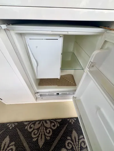 On Your Mark Yacht Photos Pics 