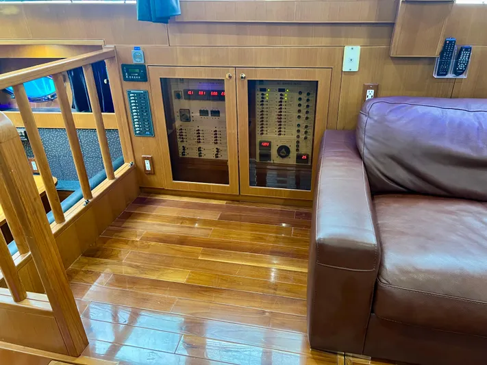 On Your Mark Yacht Photos Pics 