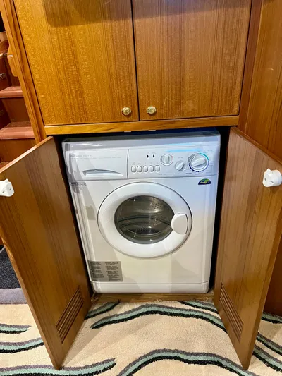 On Your Mark Yacht Photos Pics 