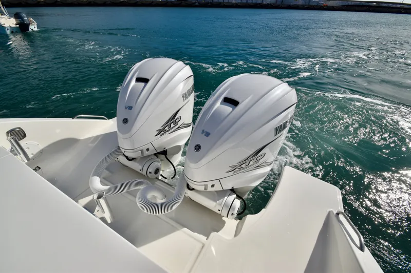 Gypsy Soul Yacht Photos Pics 