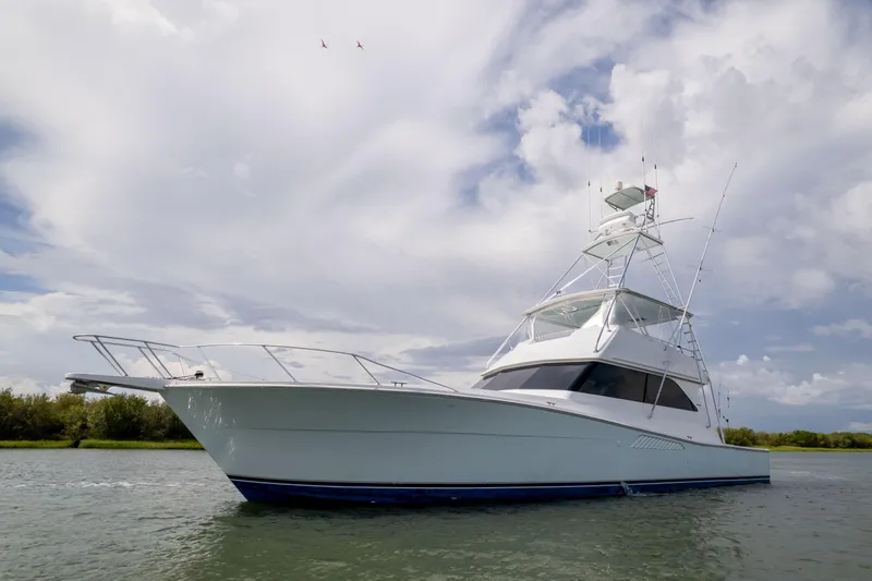 Legacy Yacht Photos Pics 