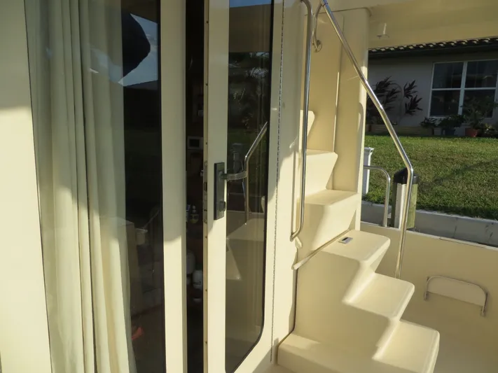 Sapphire Yacht Photos Pics 