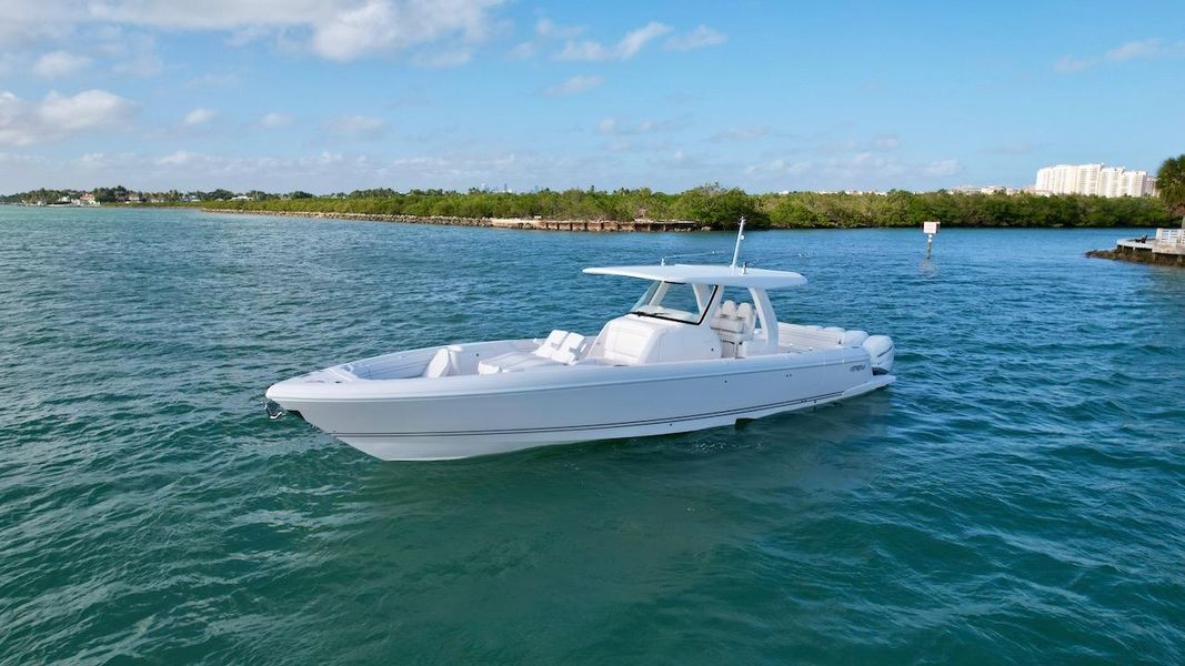 2023 Intrepid 427 Nomad FE