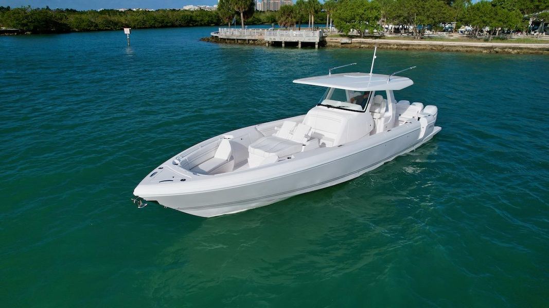 2023 Intrepid 427 Nomad FE