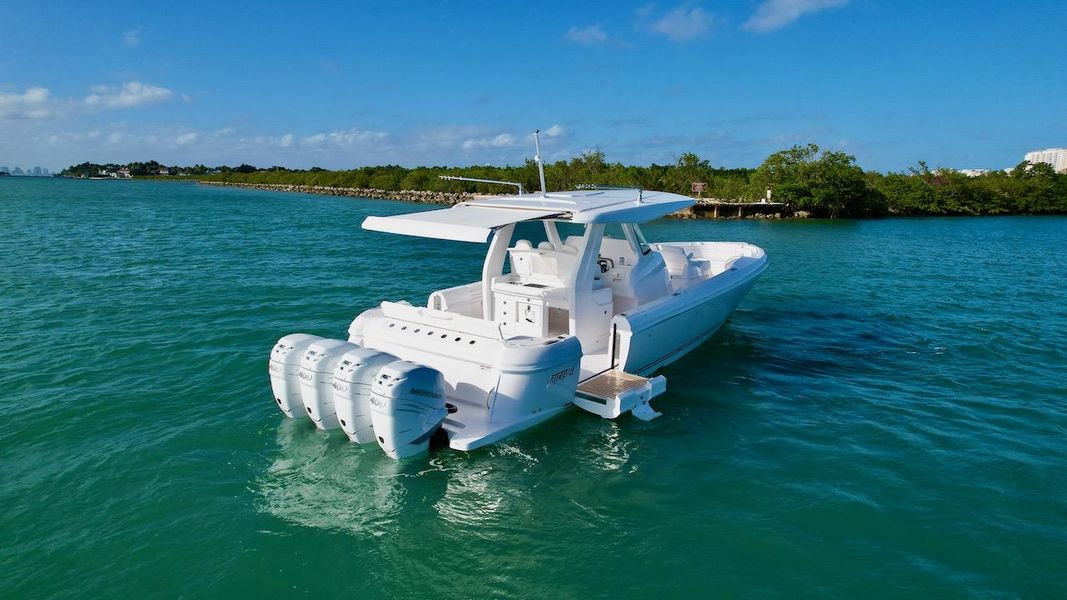 2023 Intrepid 427 Nomad FE