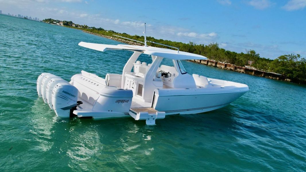 2023 Intrepid 427 Nomad FE