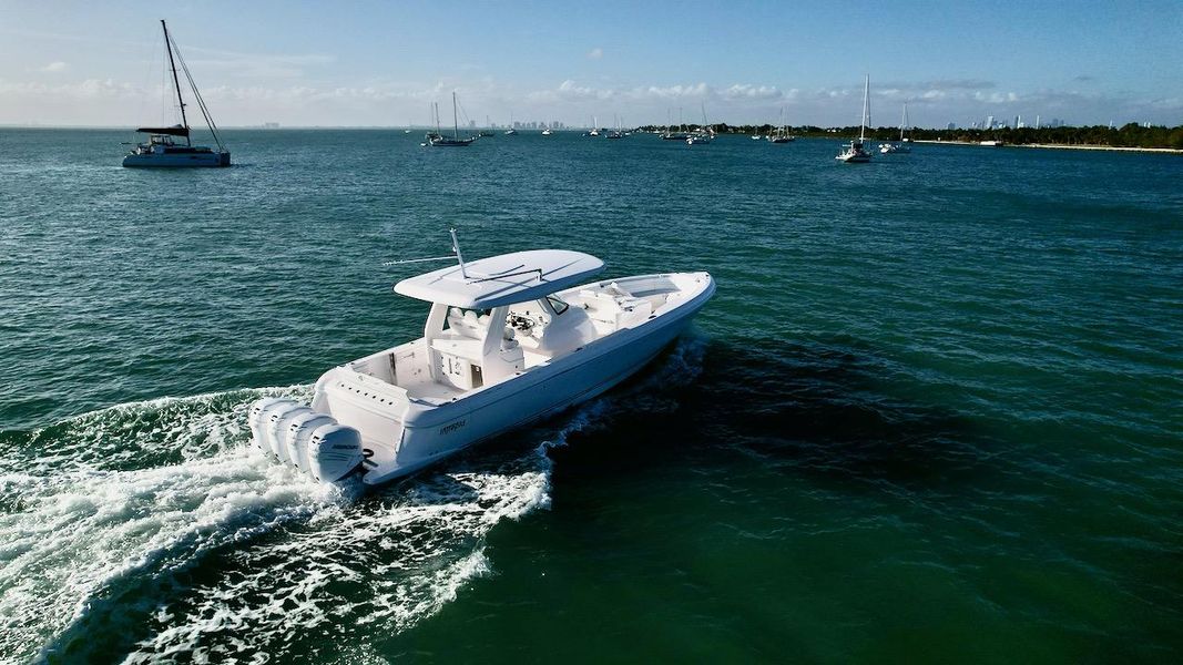 2023 Intrepid 427 Nomad FE