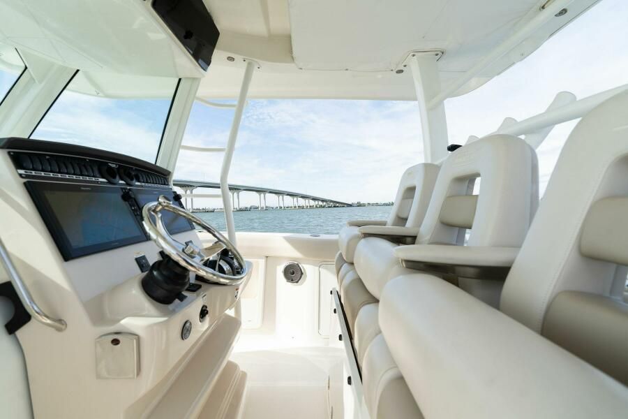 2019 Boston Whaler 38 outrage