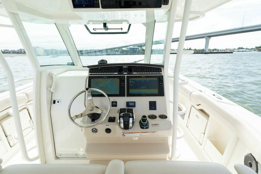 2019 Boston Whaler 38 outrage