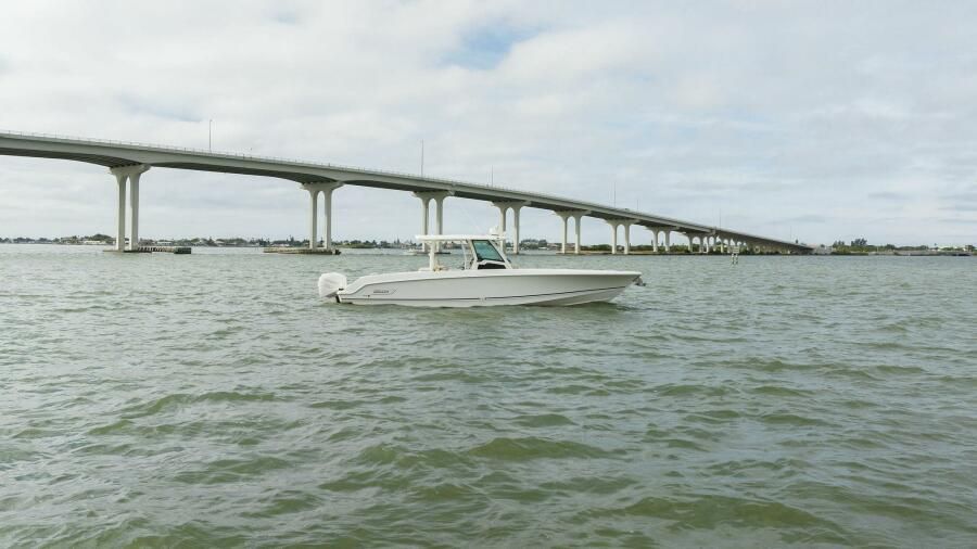 2019 Boston Whaler 38 outrage