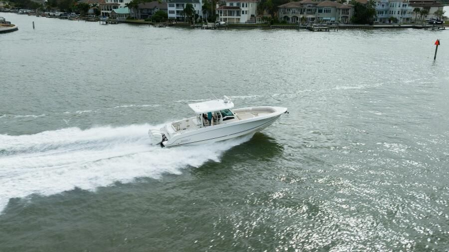 2019 Boston Whaler 38 outrage