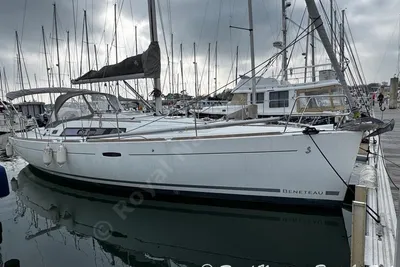 Beneteau Oceanis 37