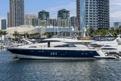 Fairline 74 Custom Yacht