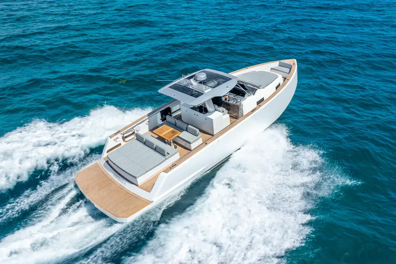  Yacht Photos Pics 2021 Pardo Yachts 43 cruising on open sea, showcasing sleek design and luxury features.