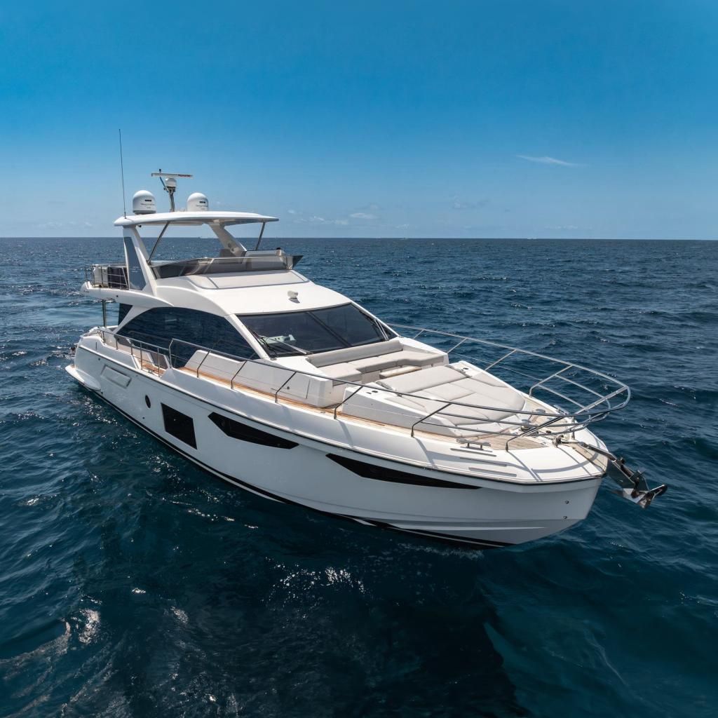 2022 Azimut 60 