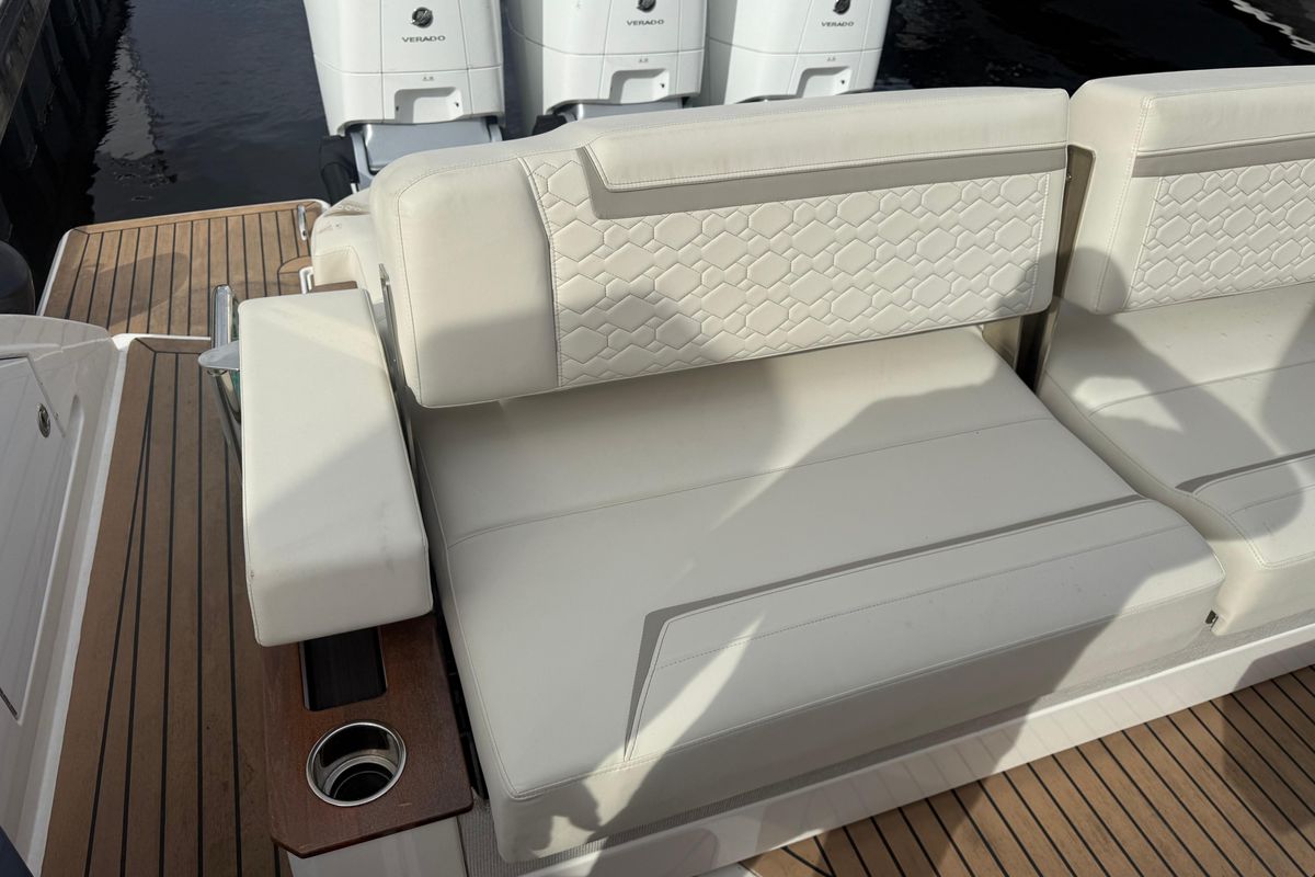 2023 Tiara Yachts 48 