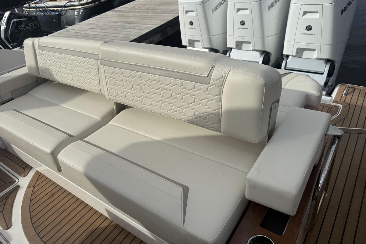 2023 Tiara Yachts 48 